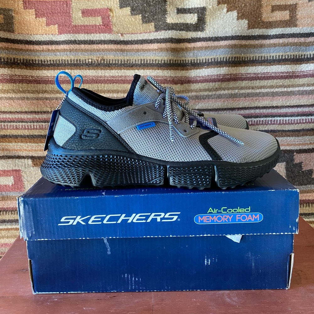 Skechers men’s outdoor/athletic super comfort shoes
